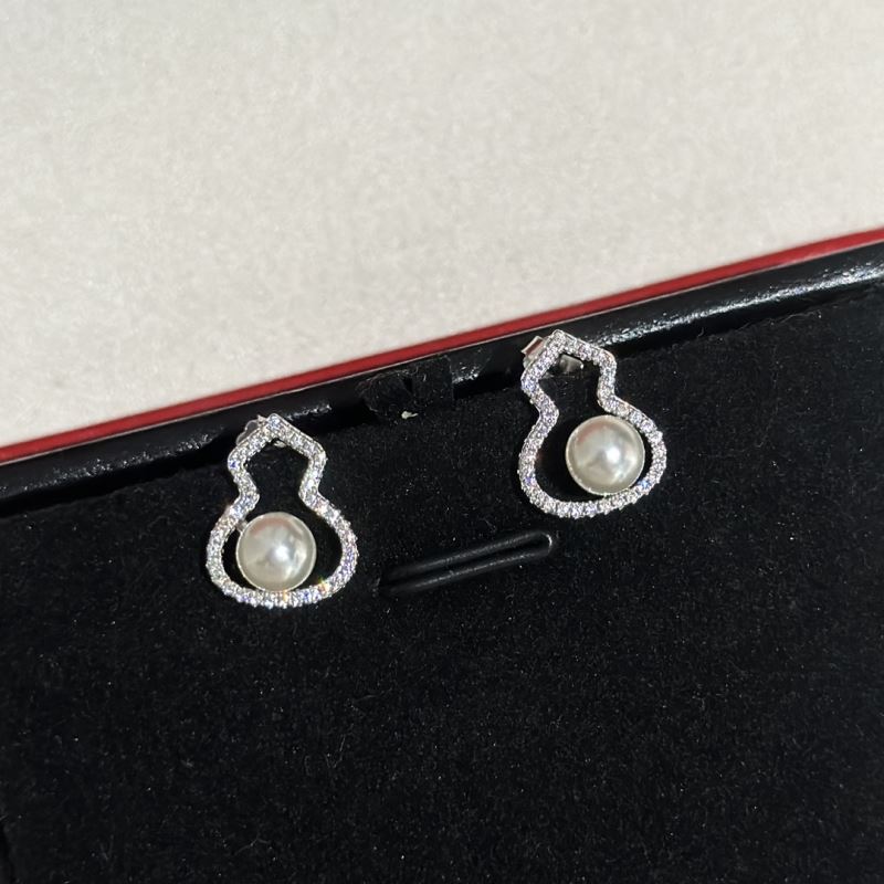 Qeelin Earrings